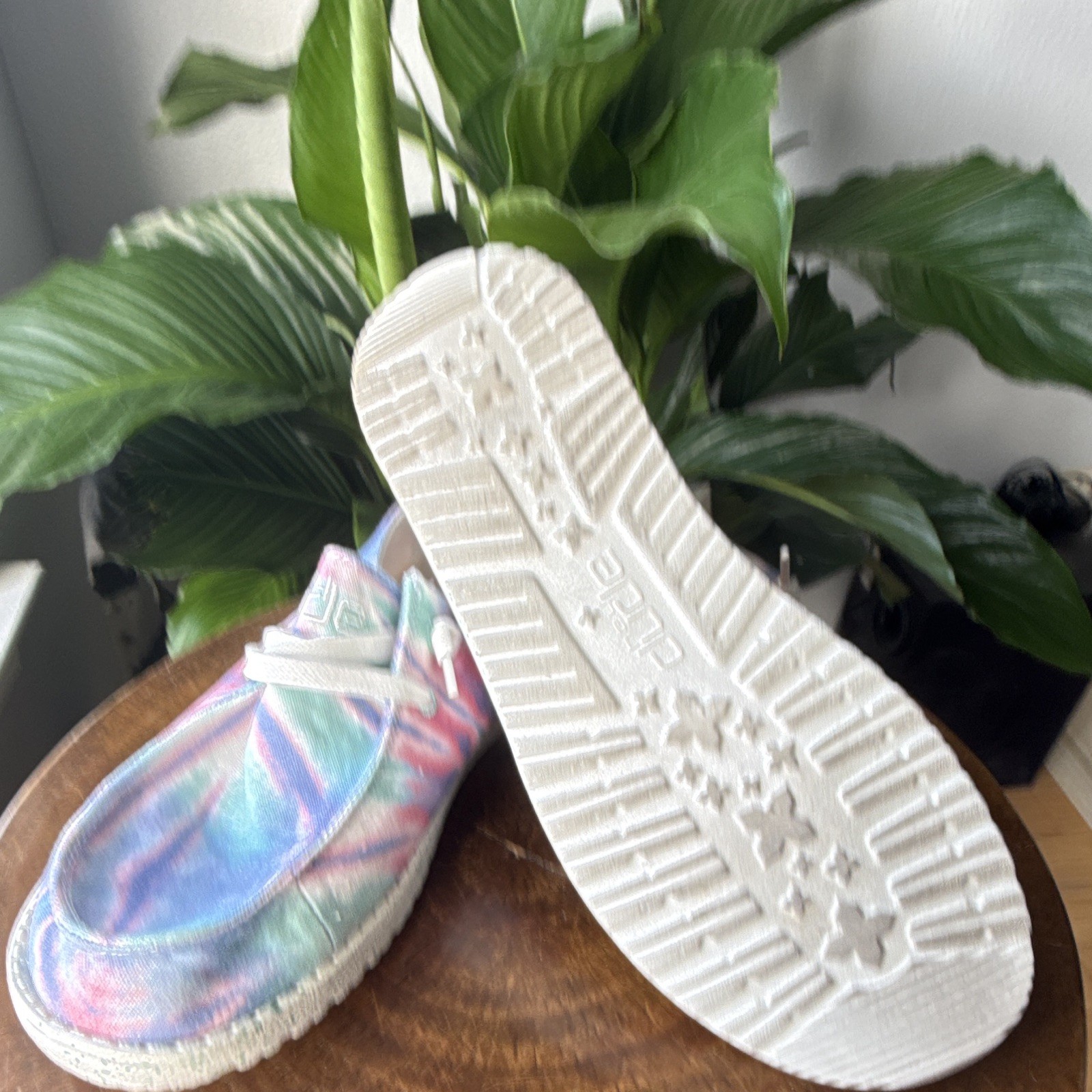 Hey Dude Wendy Rose Candy Tie Dye Canvas Loafer Women’s US 7 EU 38 UK 5