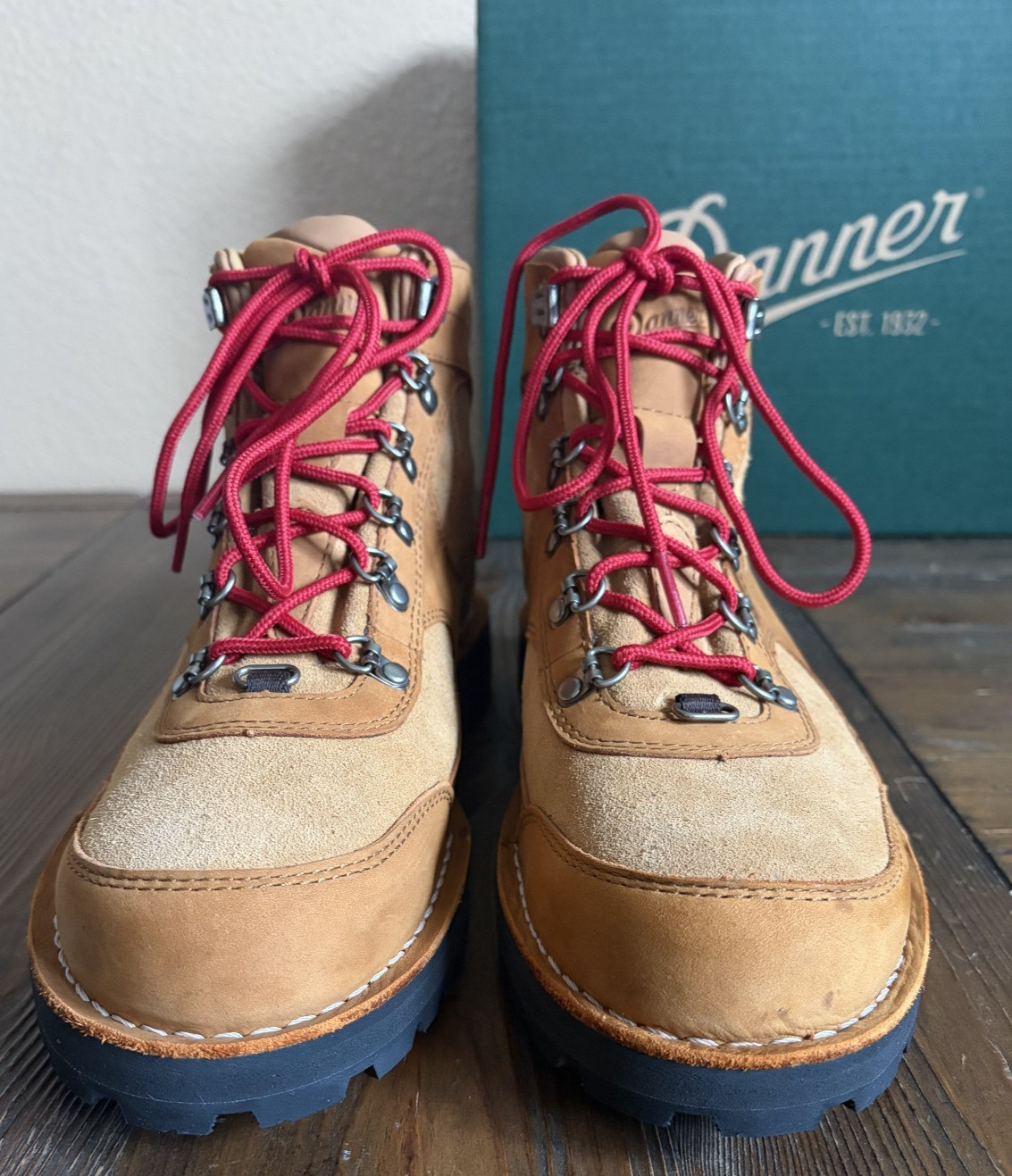 Danner W’s Sz: 10M Cascade Crest 5″ Brown/Red Genuine Leather Hike NWB
