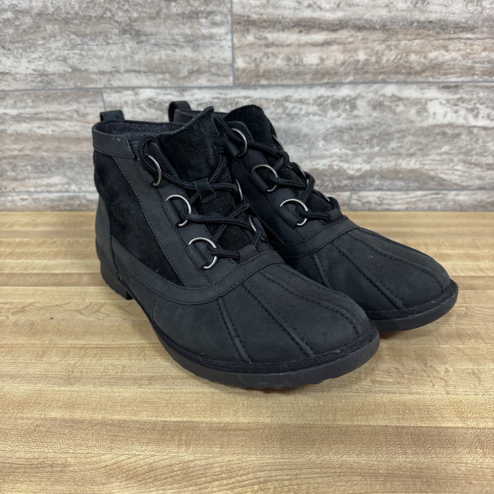 Ugg Womens Heather Waterproof Leather Ankle Boot Size 11 Wool Lined 1095156