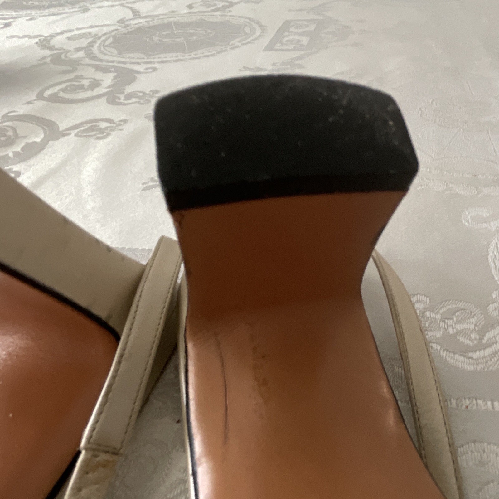 Salvatore Ferragamo Women’s Beige Leather Slingback Bow Square Toe 7B