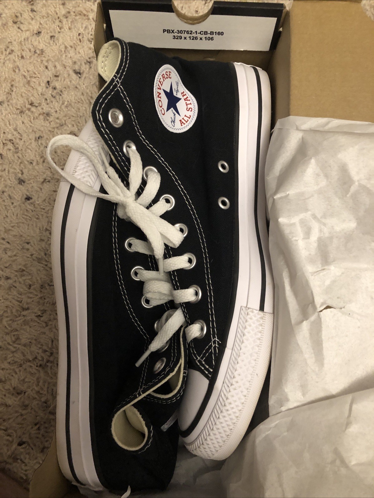 Converse Lot (4 Pairs) Size 8 Men/10 Women. Open to Reasonable Offers.