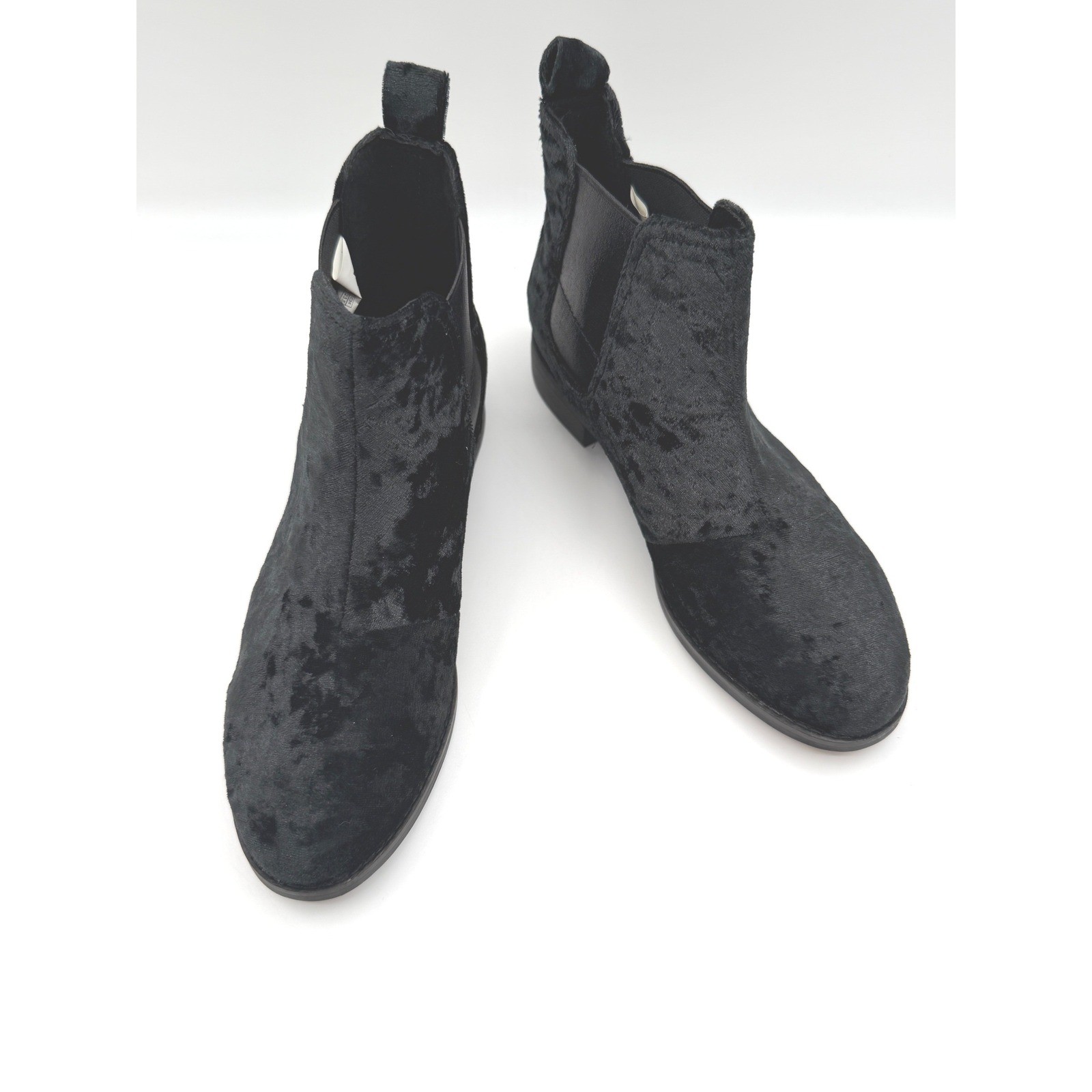 TOMS Ella Chelsea Boots, Women’s 6.5, EU 37,Black Crushed Velvet,Block Heel, NIB