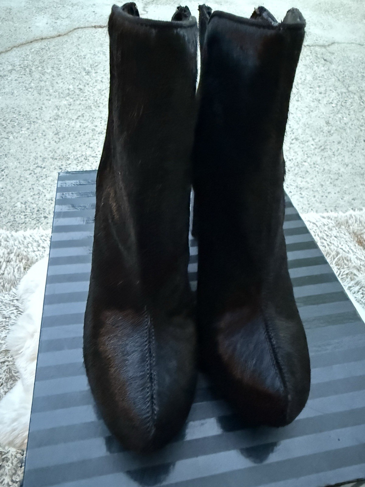 Angel Black Fur Ankle Bootie Round Toe Block Heel Zip Solid Size 9