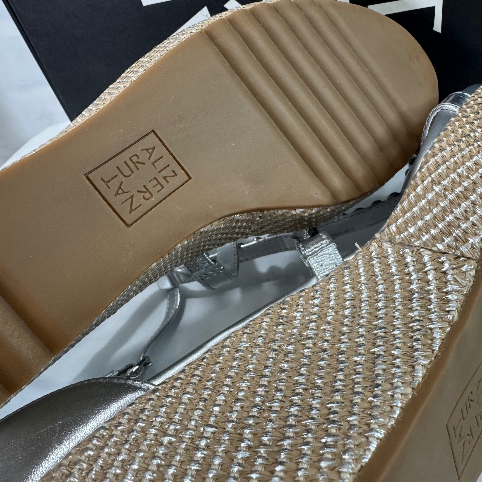 New Naturalizer Serena Silver Metallic Rhinestone Espadrille Wedge Sandal Sz 13