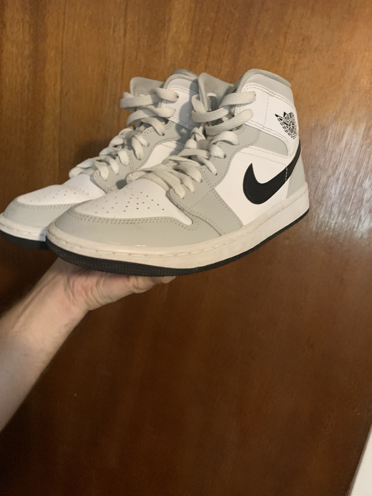 Air Jordan 1 Mid BQ6472-015 Mid Leather Light Smoke Grey (Women US 7.5)