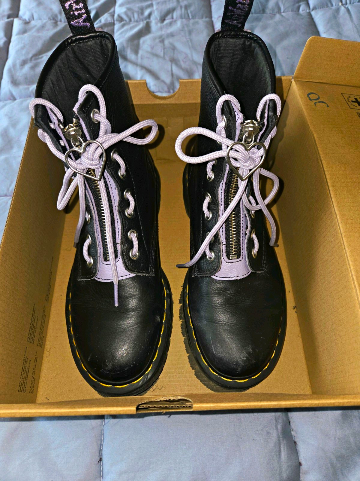 Dr. Martens 1460 Zip Heart Women’s Leather Lace Up Zipper Boots Black Purple 8
