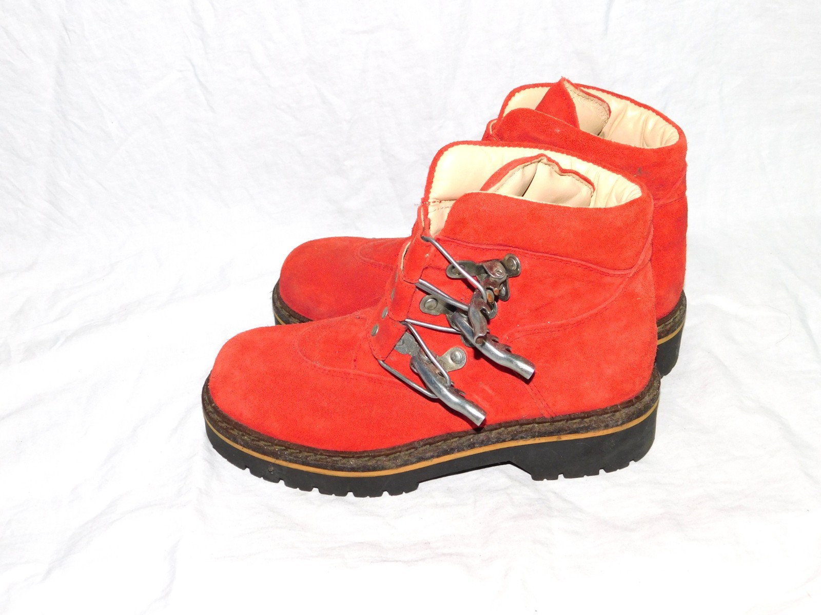 Vintage GEIER WALLY 38 7.5 8 Austria Red Suede Hiking Boots Metal Buckles Woman