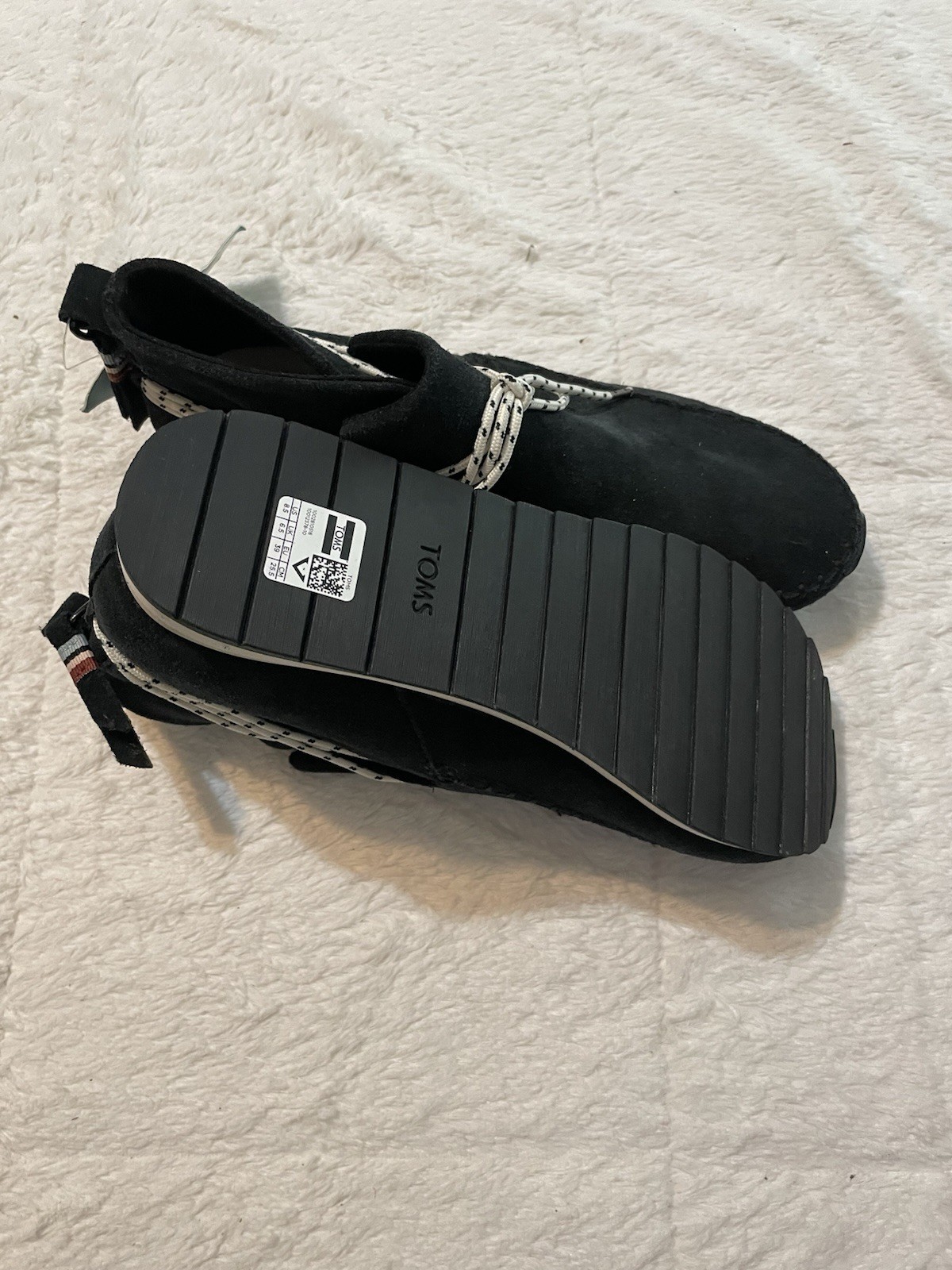 woman Toms New