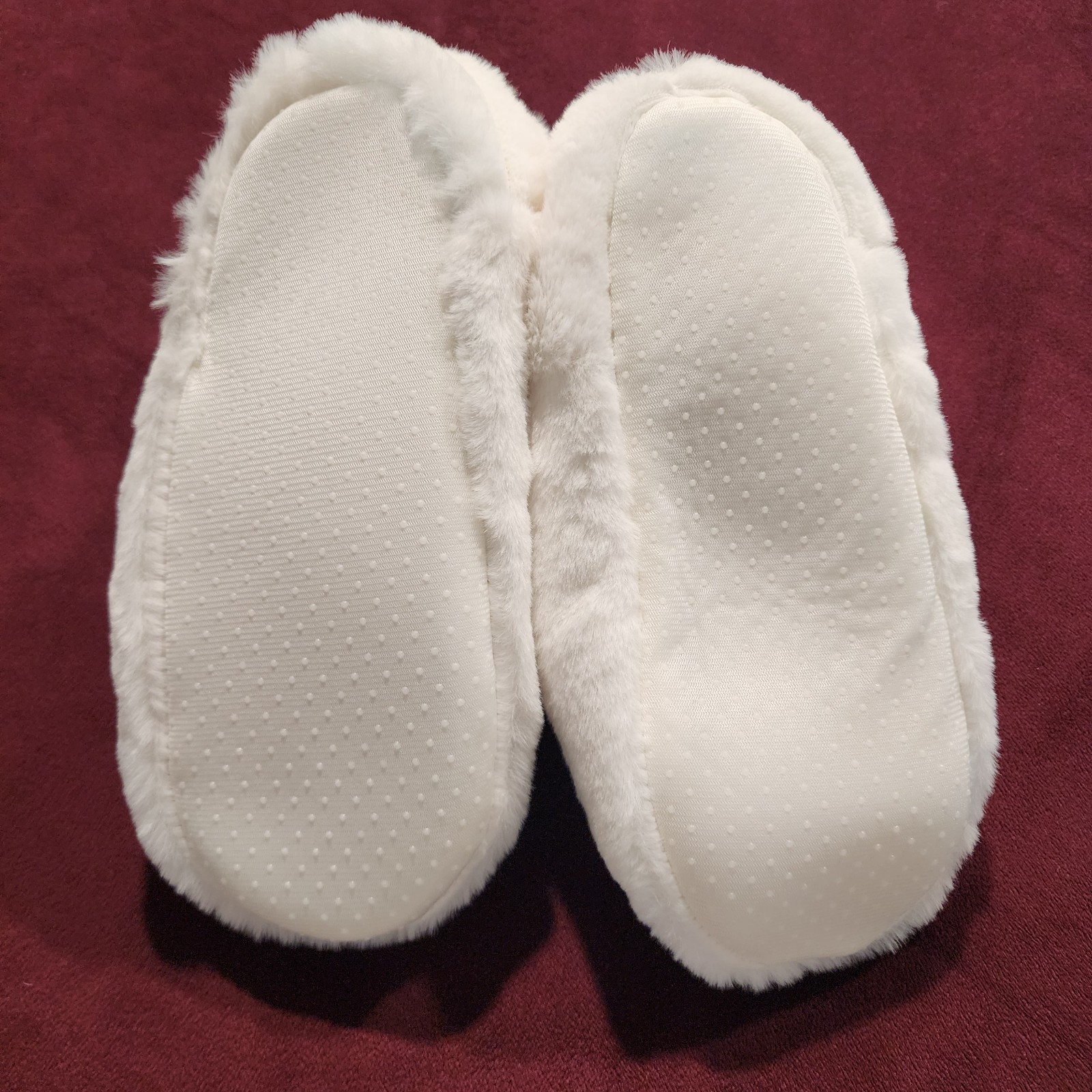 Auden Women’s Faux Fur Booties Slippers Gripper Soles Ivory Size M/L 8–10 NWT