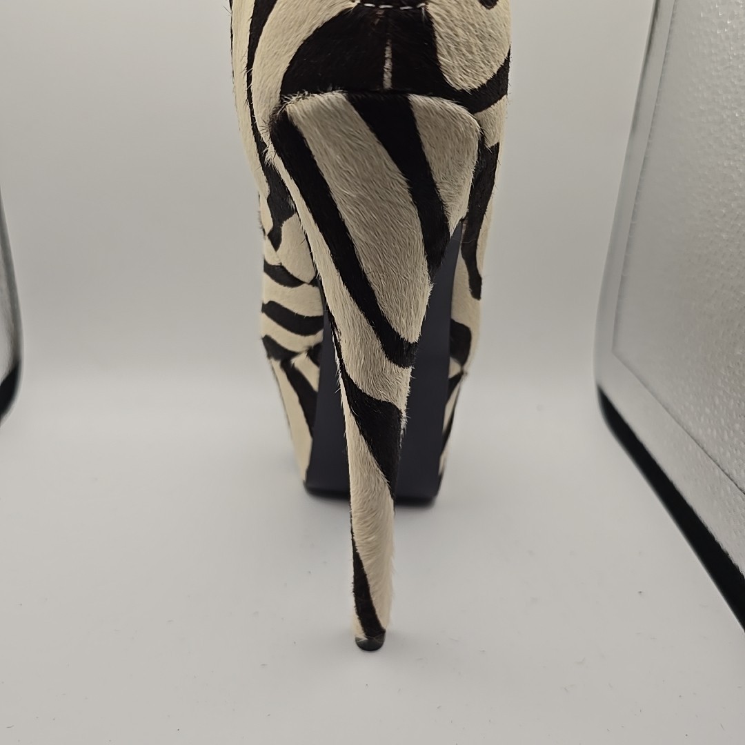 London Trash Zebra Stripes Pony Hair Platform Shoes Heels Leather sz 8 Pinup