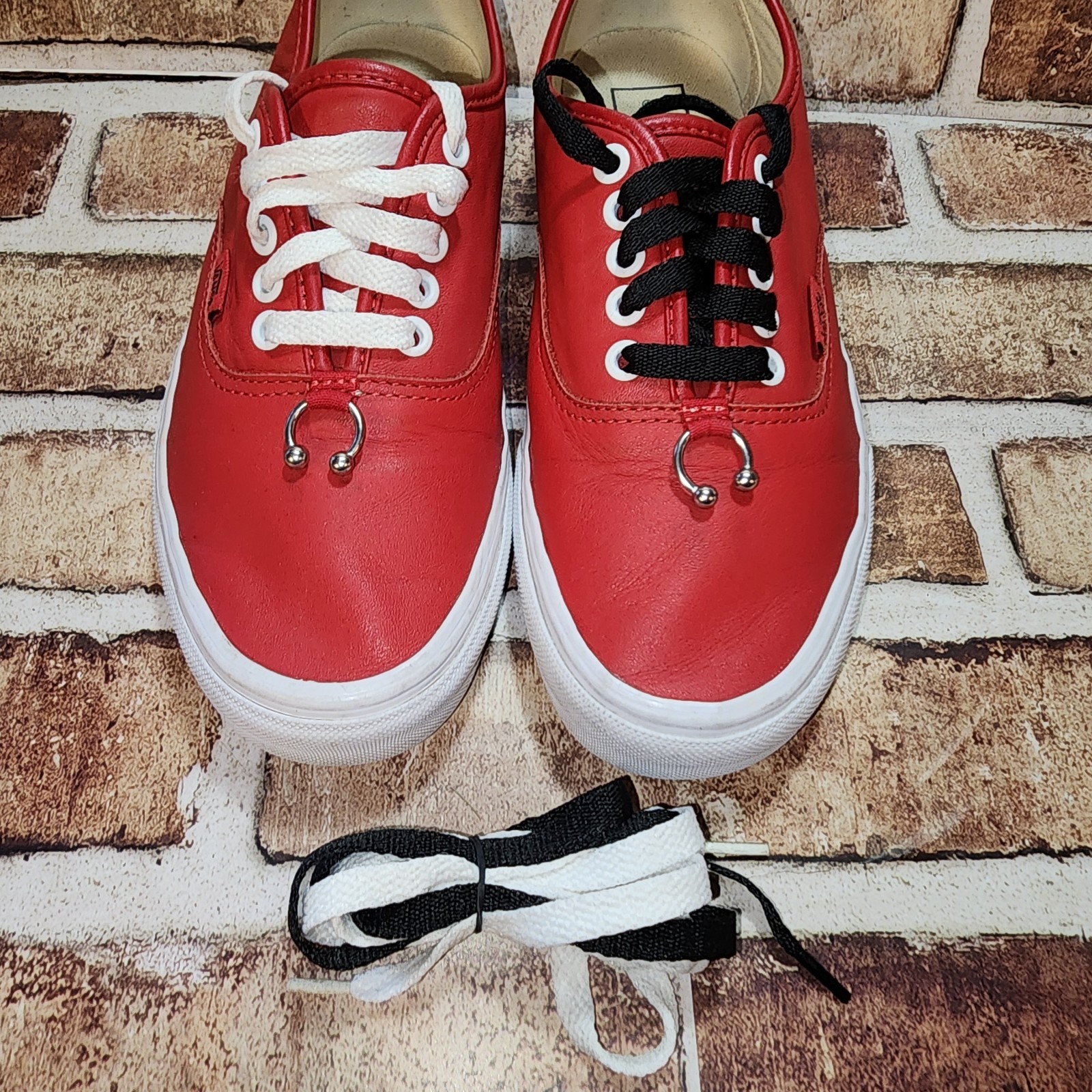 Vans Authentic Piercing Red True White Classic Skate Shoes Women 8.5 Men 7