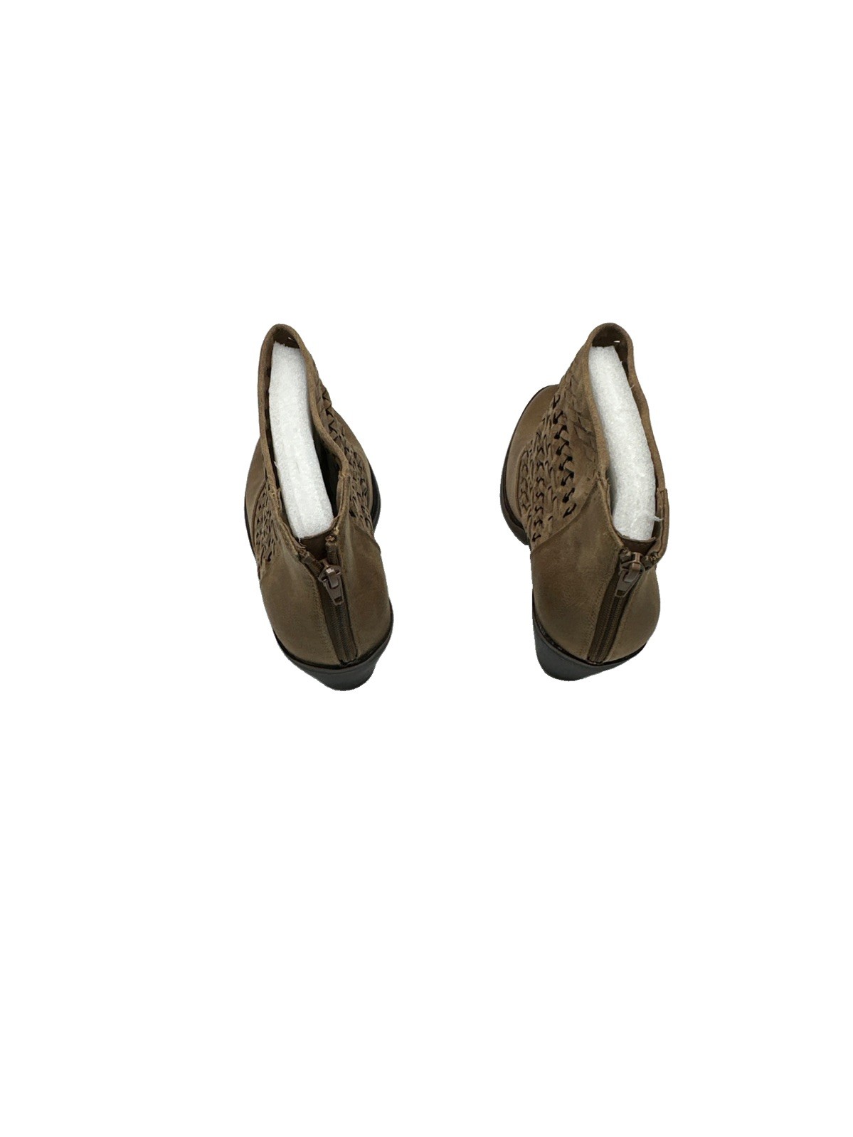 Fergalicious by Fergie Wanderer Ankle Boots sand color 11M
