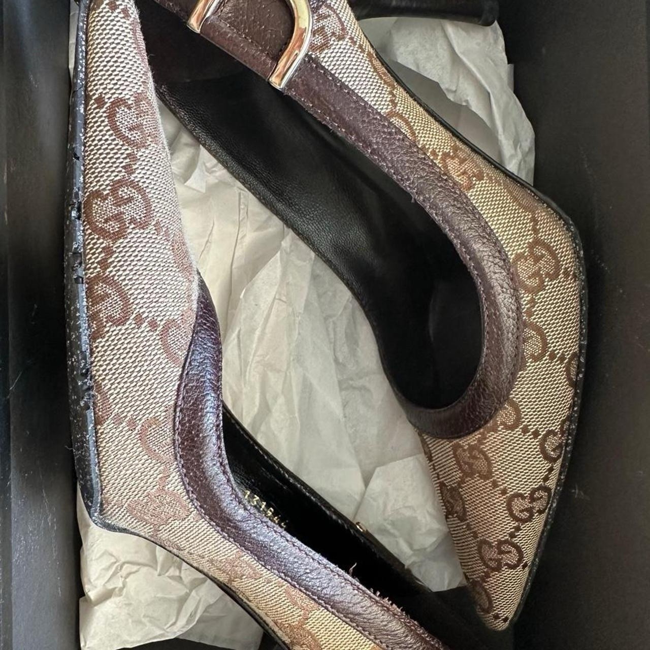 Vintage Gucci GG Canvas/Leather Pointed Toe Stiletto Pumps Buckle US 6 Beige