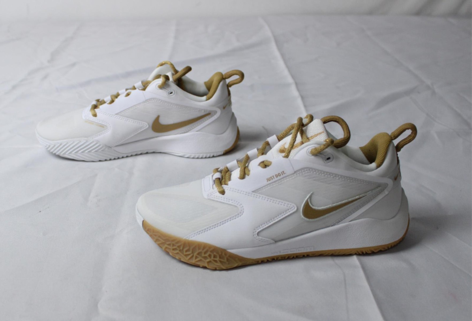 Nike Adults HyperAce 3 Volleyball Shoe JL3 White/Gold Size US:7.5W/6M UK:5W/5.5M