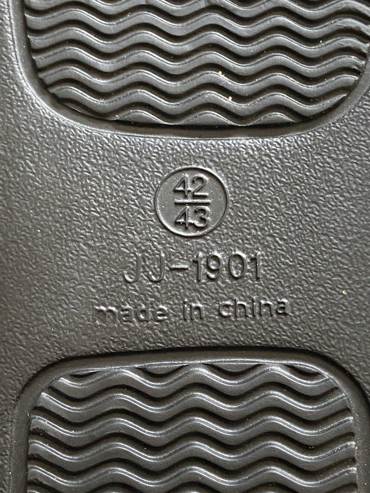 NWT Women’s JUNCTURE Black Rubber Pool Slide/Mule Sandals – Size XL 11/12