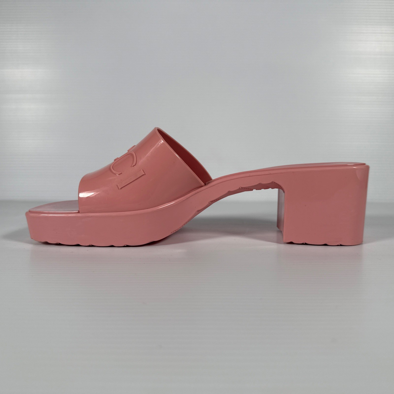 GUCCI PINK RUBBER SLIDES- 7 1/2-8 sandals