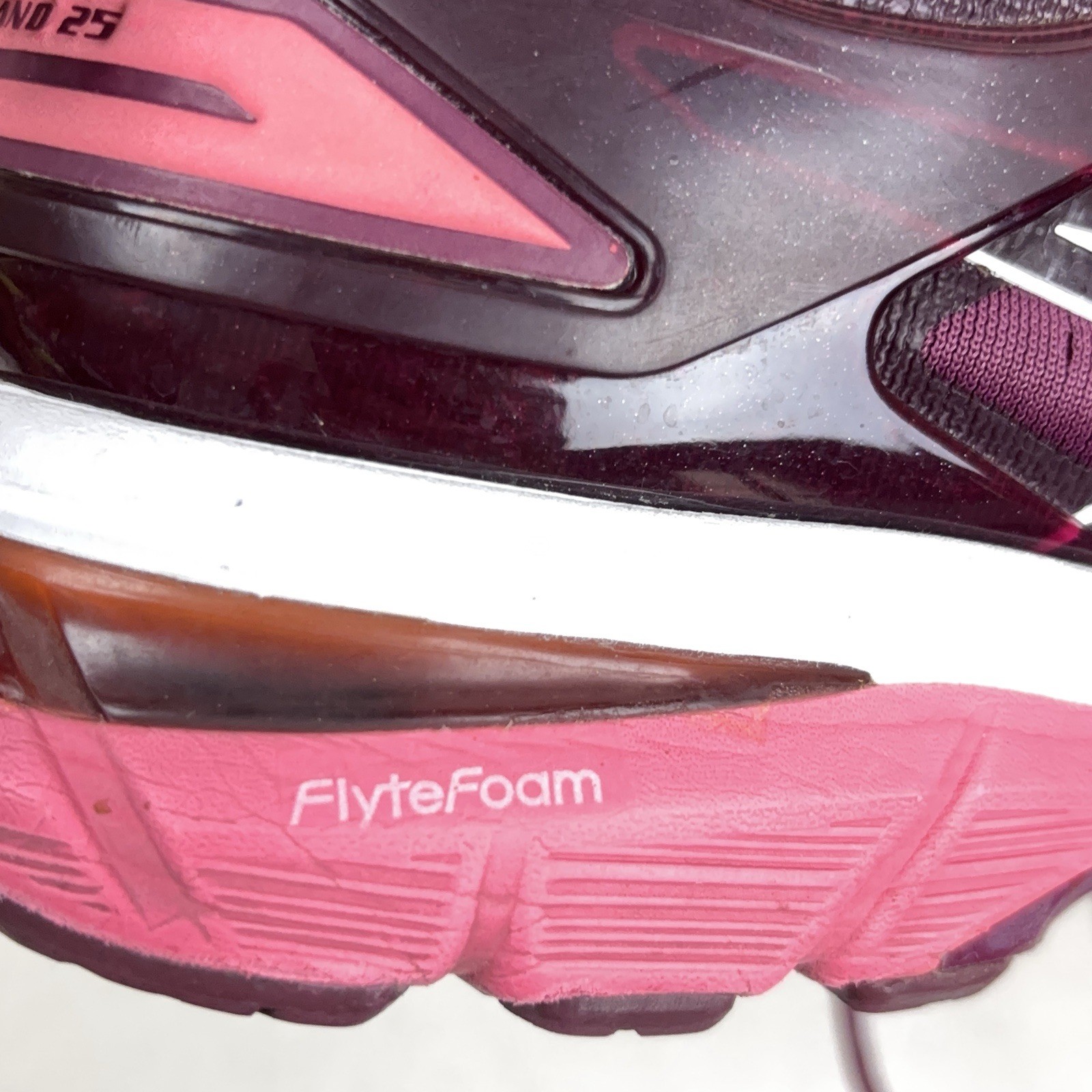 Asics Gel-Kayano 25 Roselle Pink Cameo Running Shoes Women’s 10 RARE Color