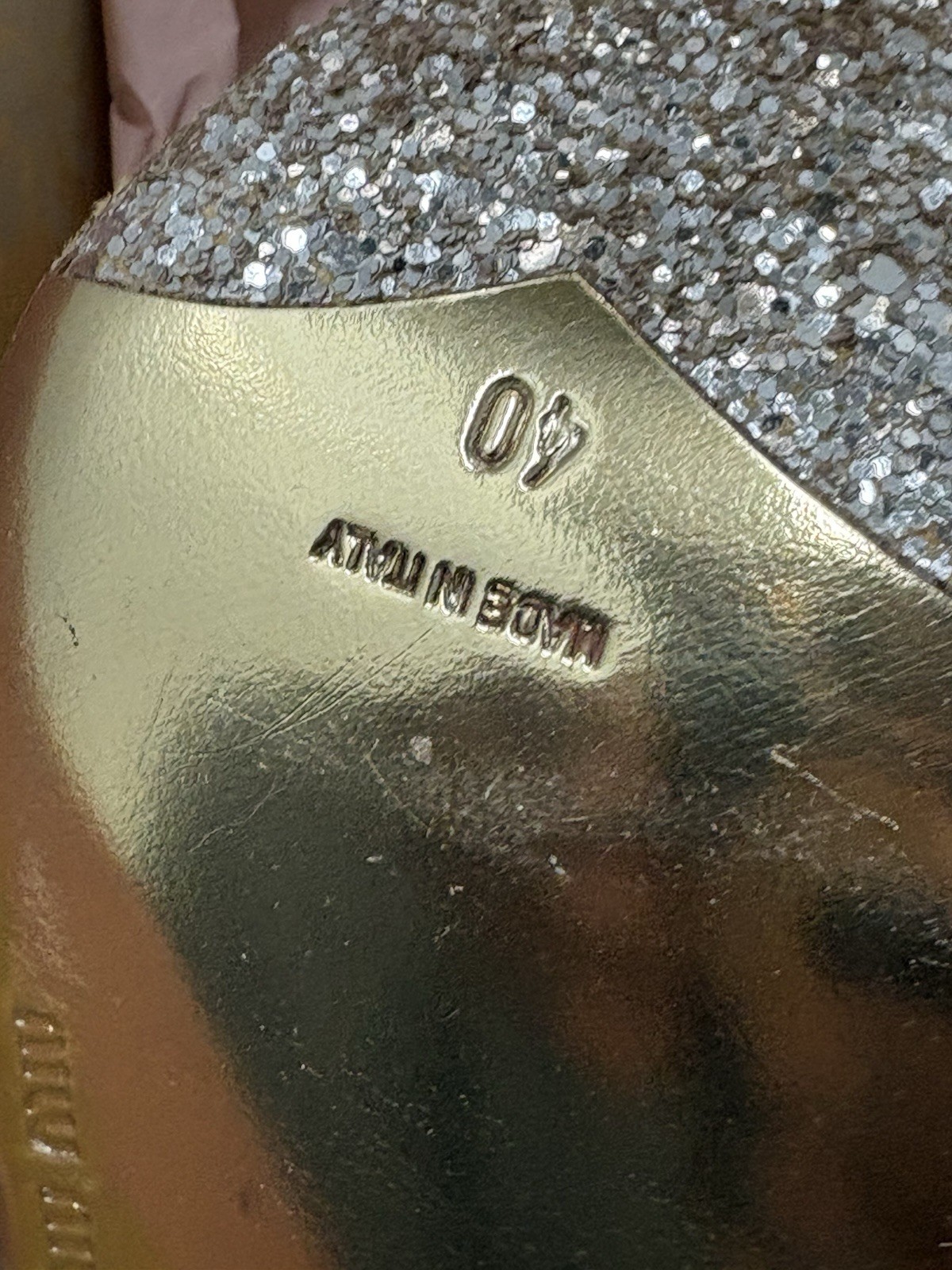 NWT MIU MIUGold Lame Leather GlitterPumps Women’s Size EU 40. US 10-9.5