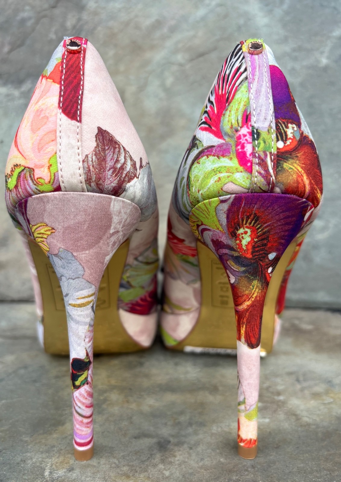 TED BAKER ‘Fluuri’ ( 36/5) Stilettos Peep-Toe Platform Heels Satin Floral Pumps
