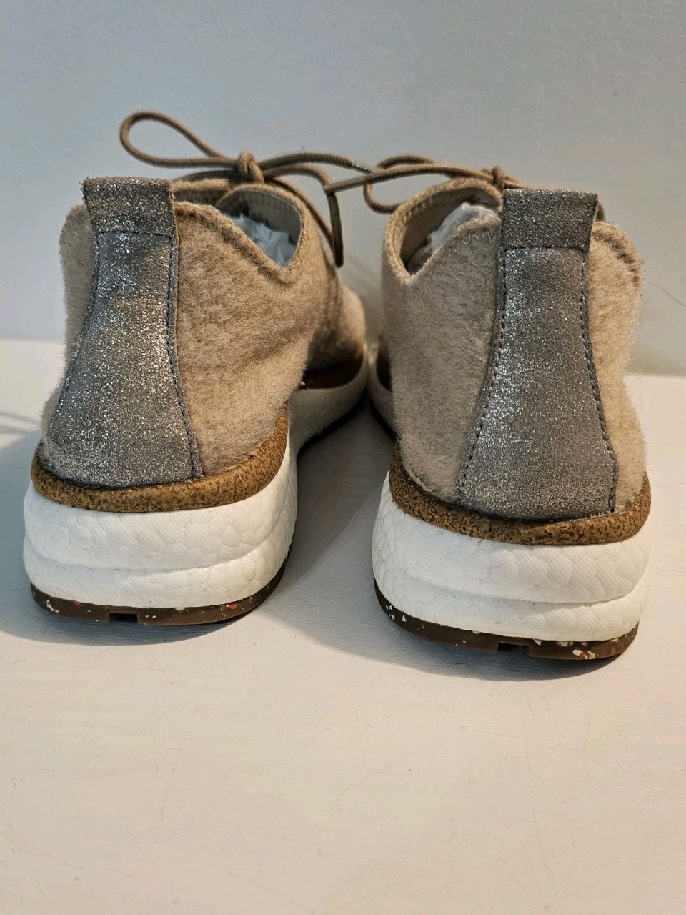 OTBT Courier Women’s Wool/Alpaca Blend Tan Lace-Up Sneakers Size:8M