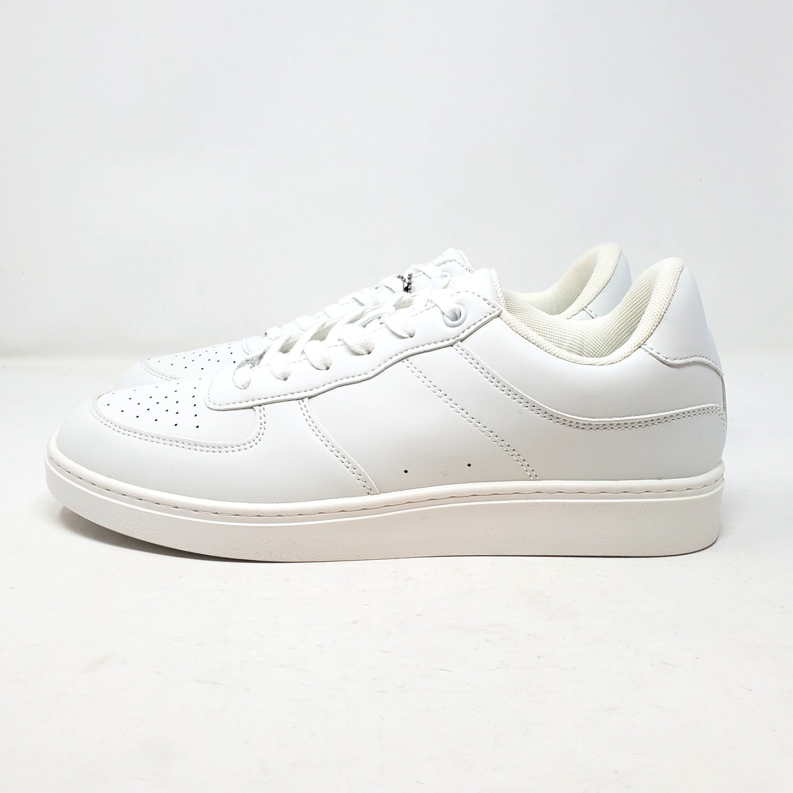 Pulse Dance Shoes Sneakers Flow White Low Top Unisex Size US 9.5 M / US 10.5 W