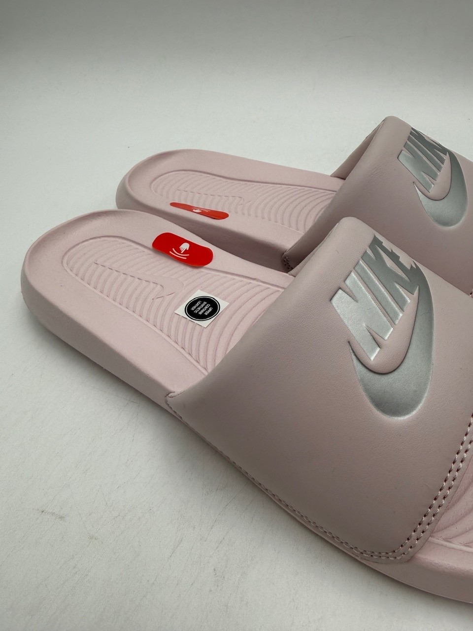 Nike VICTORI ONE SLIDE Women’s NEW Sandal Pink Multiple Sizes