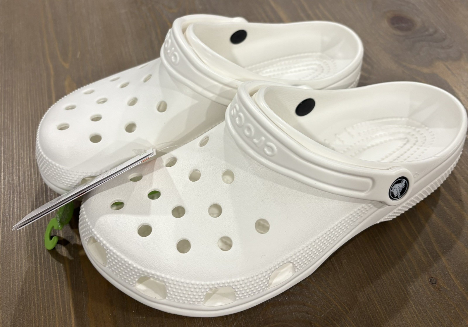 New Crocs Unisex Adult Lightweight Classic Clogs White Size 8 Men/10 Women