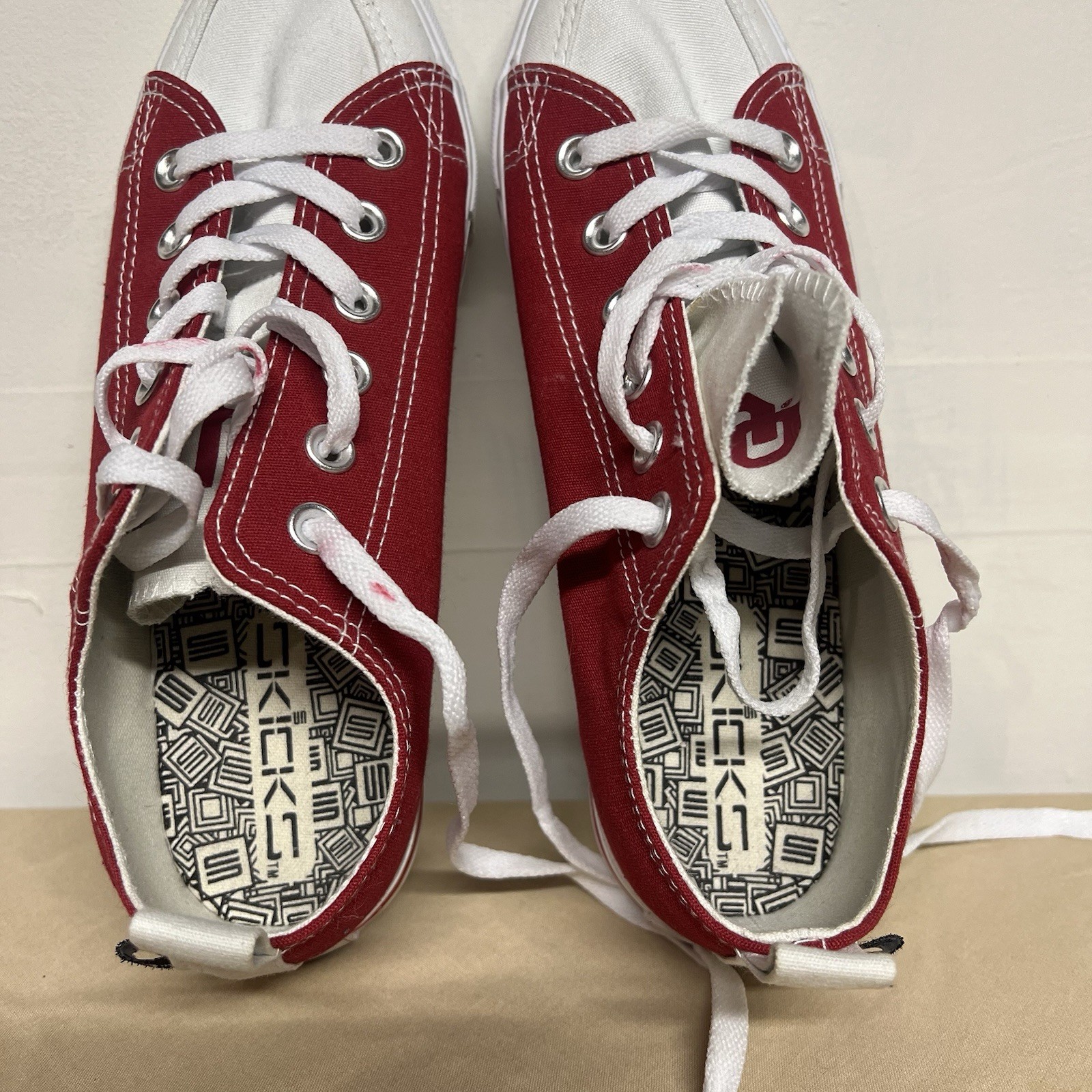 Skicks OU Oklahoma Sooners College Sneakers Shoes Women’s Size 8M Football Fan