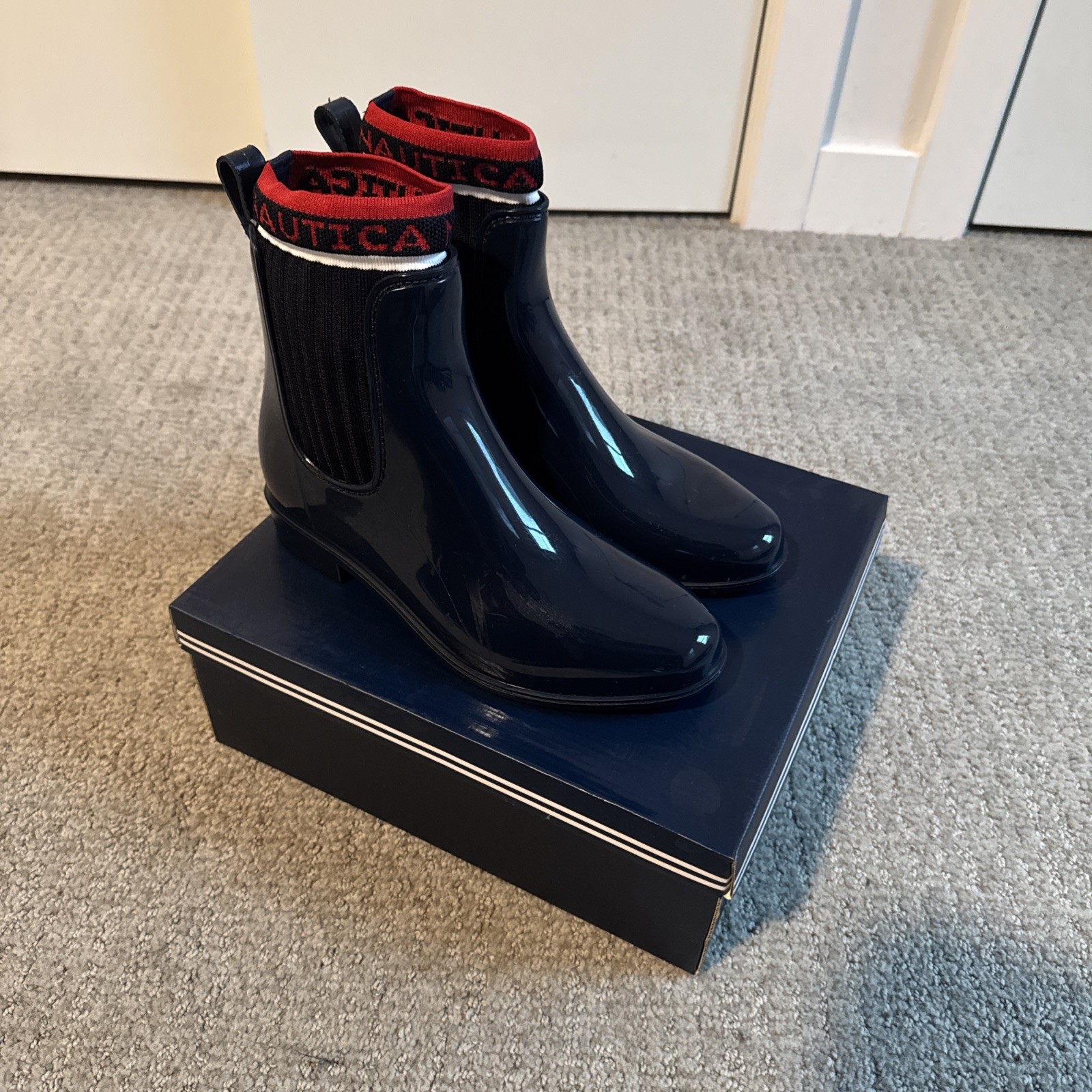 Nautica Womens (Size 7) Navy Blue Rubber Rain Boots Ankle Chelsea