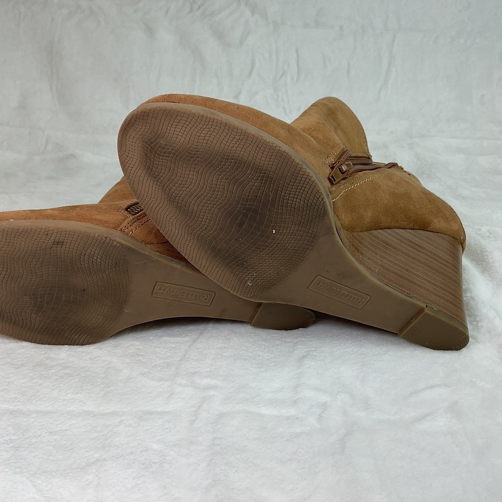 Ruff Hewn Tan Vegan Suede Wedge ZIP UP Booties size 9 WORN ONCE