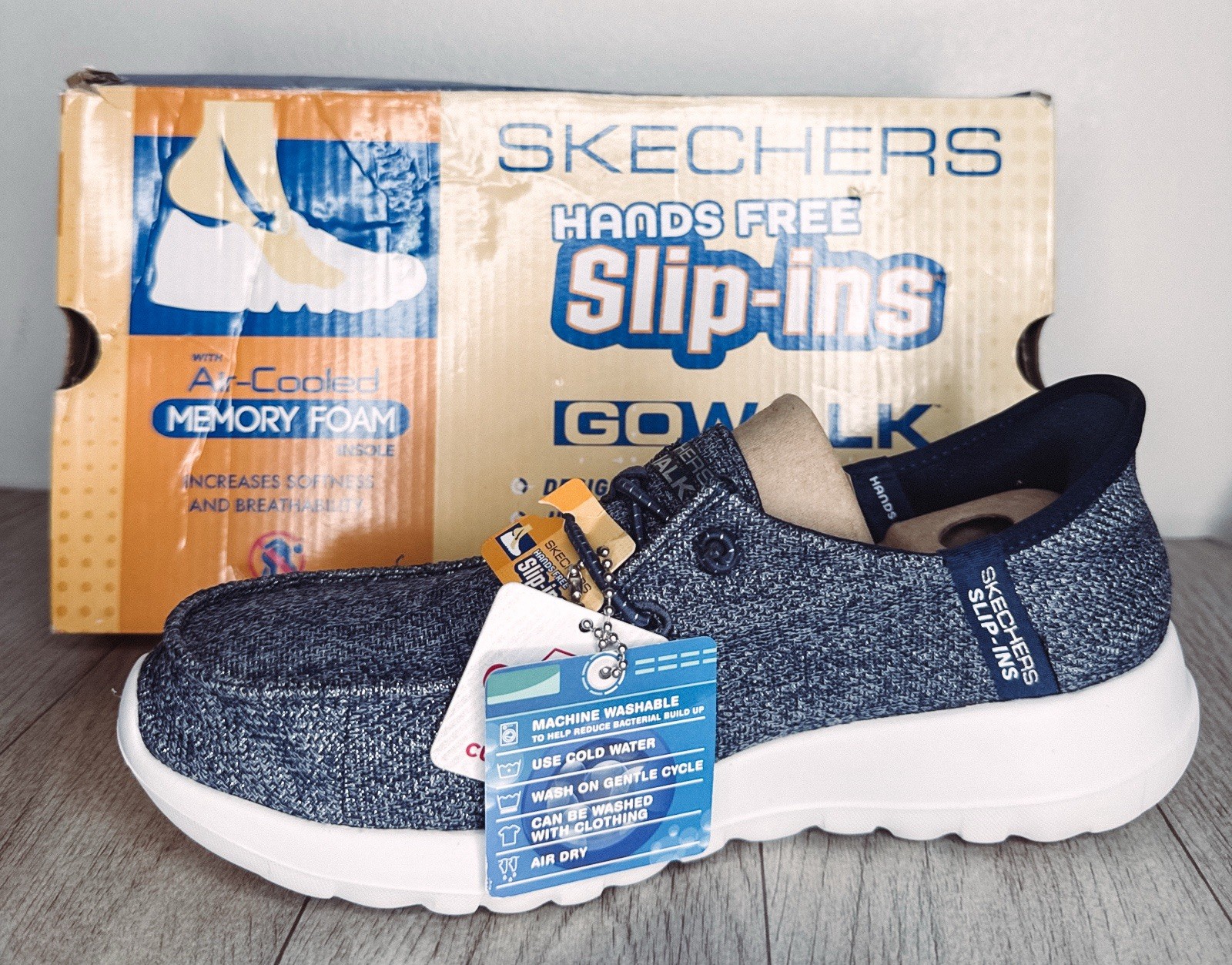 NEW Skechers Womens Slip-ins Go Walk Joy Fantasia Navy Sparkle 6.5 Loafer Style
