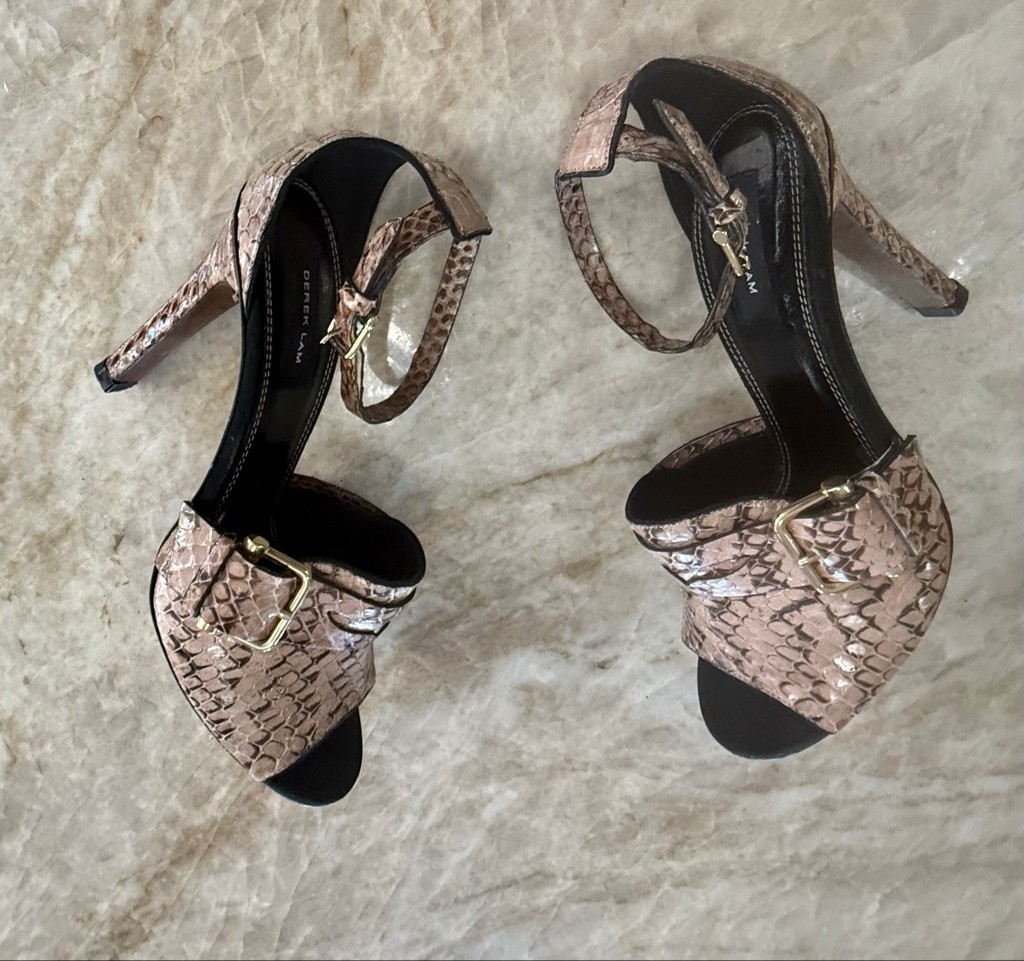 Derek Lam Beige peach Python Print Heels Size 9, buckle, Penny loafer toe strap