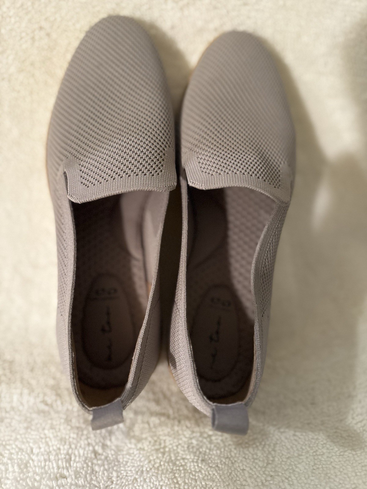 Me Too Asher Women’s Beige Knit Fabric Slip-On Comfort Casual Shoes 8 M