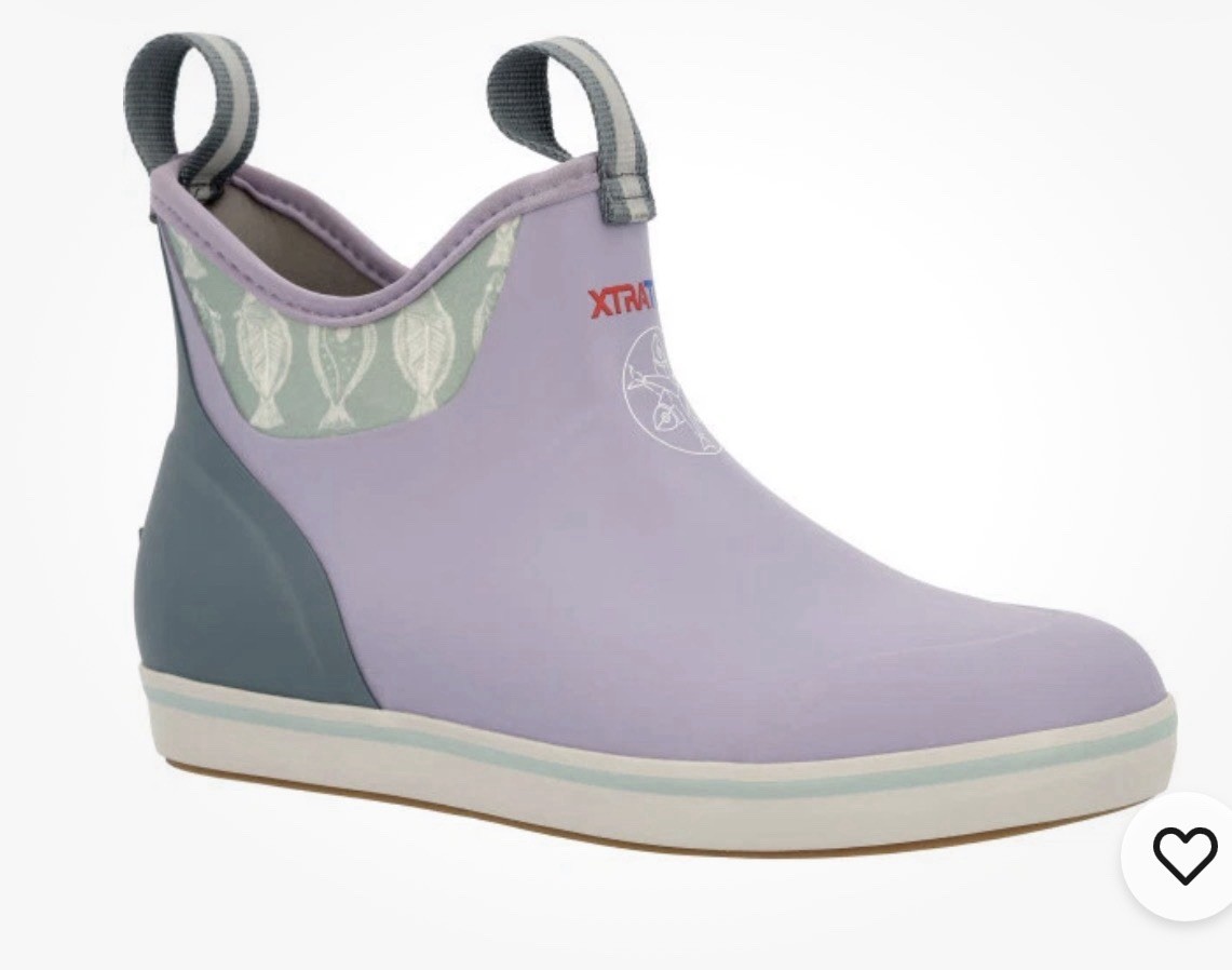 New in box – XtraTuf Salmon Sisters lavender ankle boots – size 6