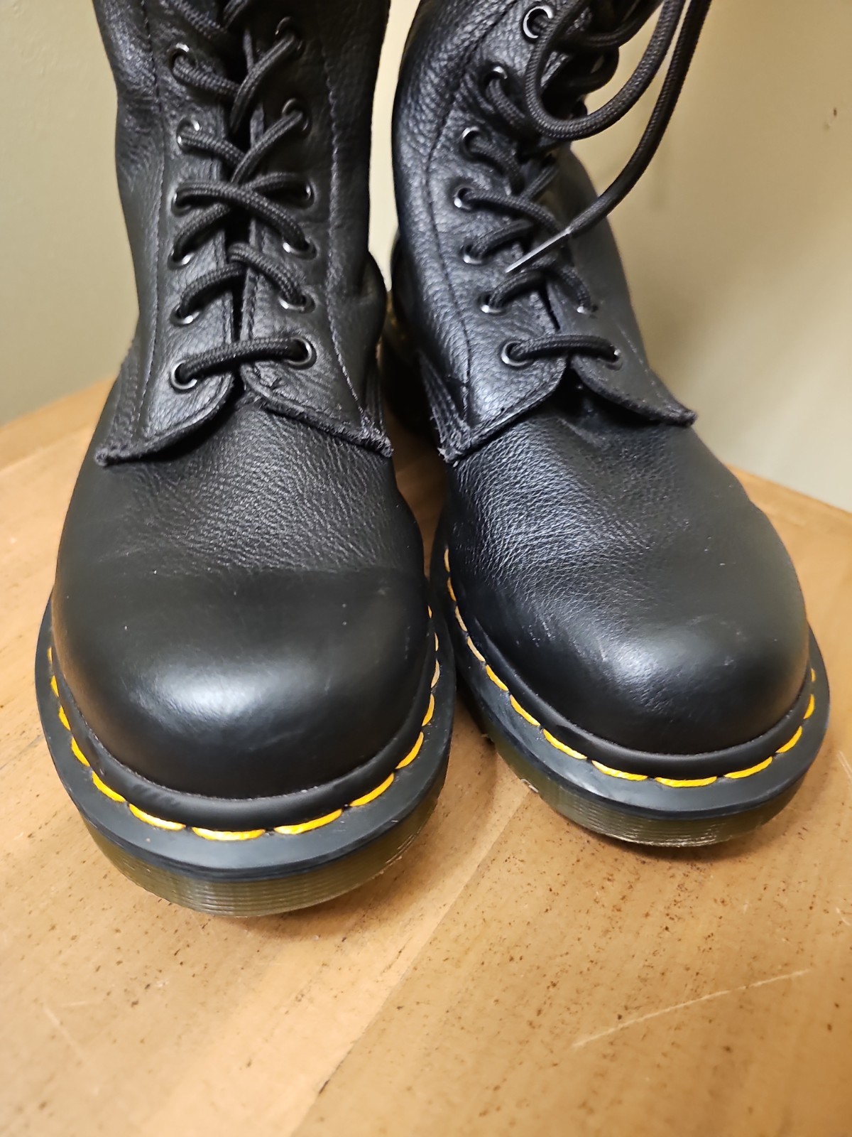 Dr. Martens 1B99 Lace Up/Side Zip 14 Eye Black Leather Boots Womens US 8 (NJ004)