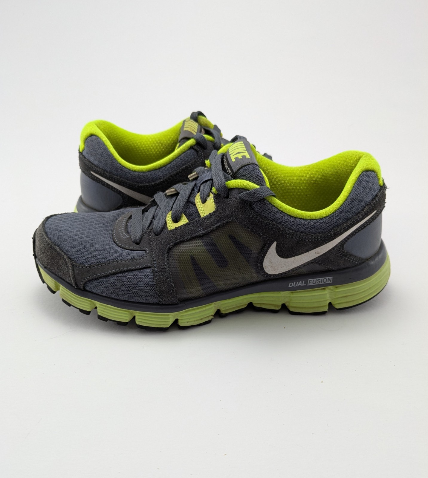 Vintage Womens Nike Dual Fusion ST2 Gray Green Running Shoes 454240-401 Size 8