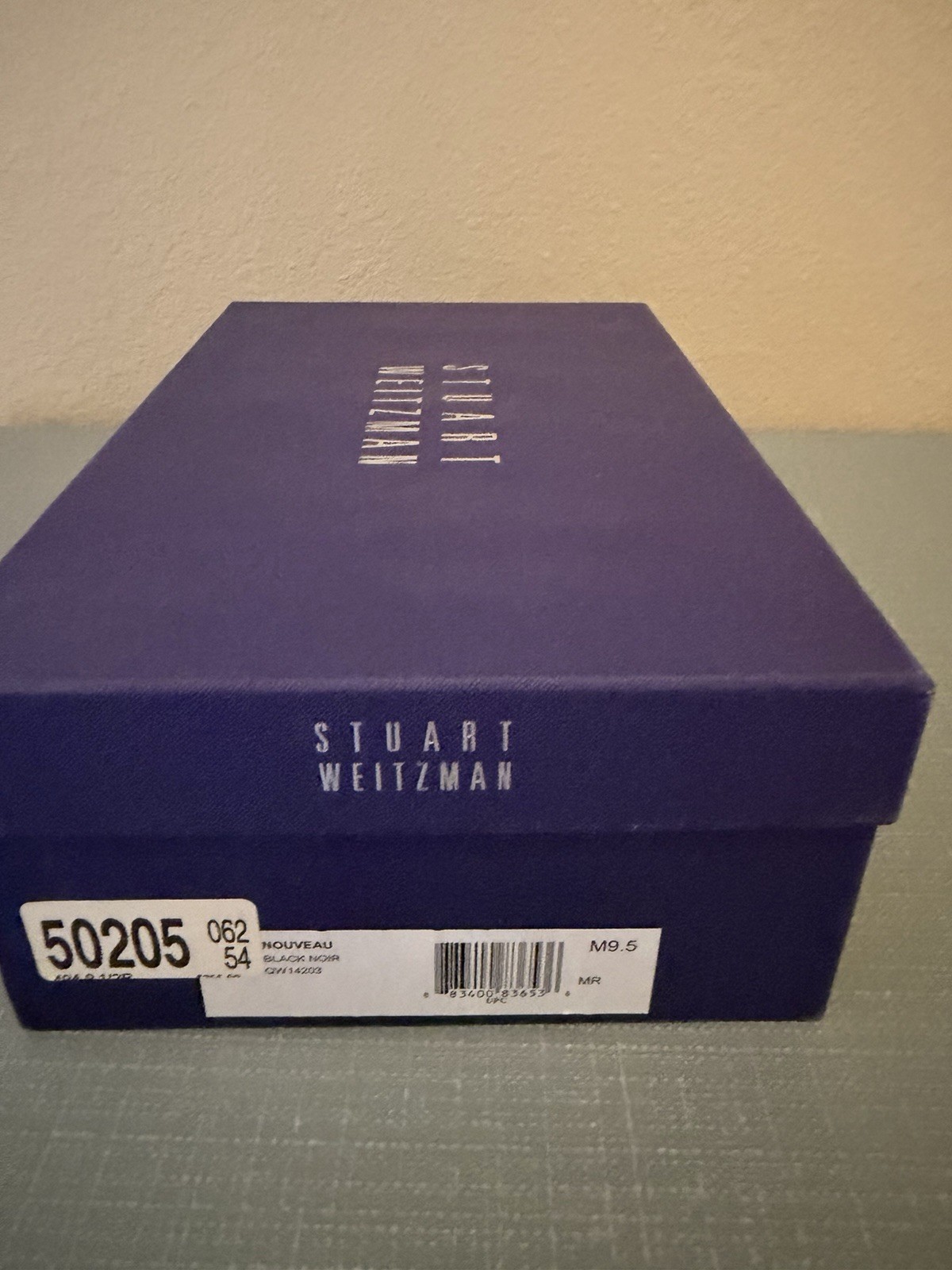 NEW Stuart Weitzman