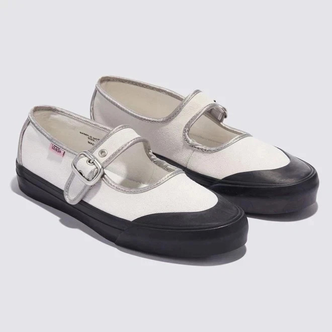 NEW VANS Women Mary Jane Dark Metal White Black VN000CRRYB2 No Tariffs In US