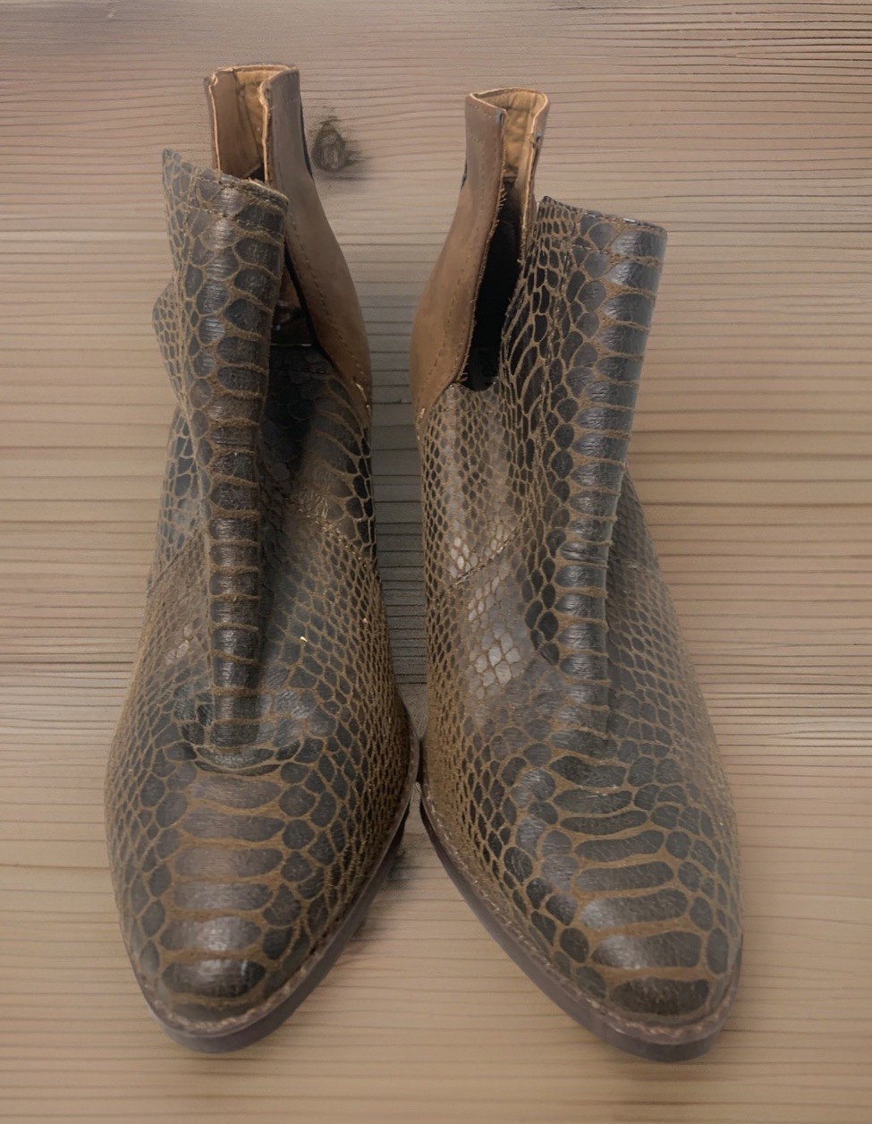 Y2K Not Rated Ankle Boots Sz 7 Brown Faux Snake Leather Chunky 3”Heel Goth Punk