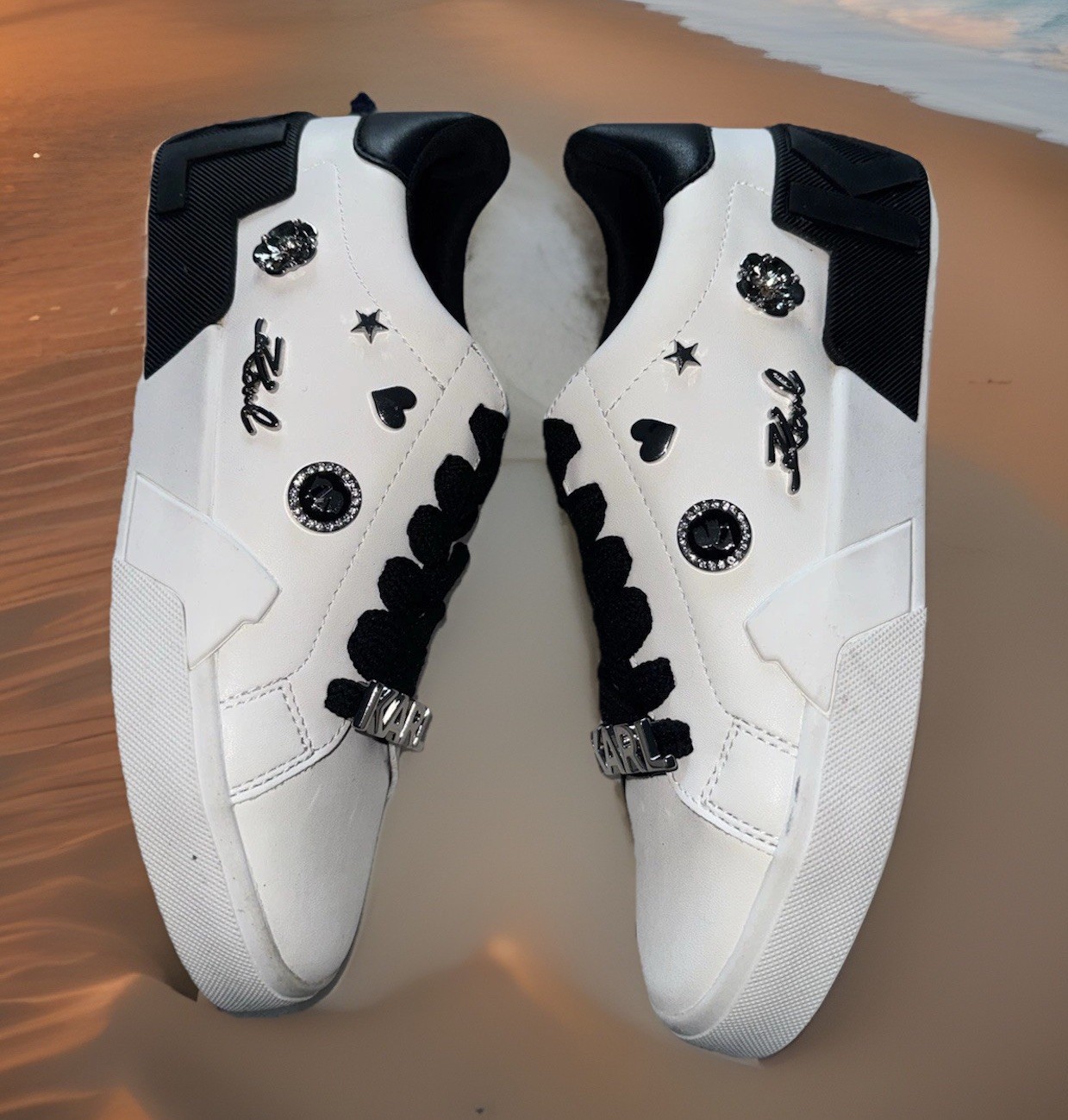 New Karl Lagerfeld Women White/Black Paris Maddish Logo Sneakers,Sz. 7; 8.5 M