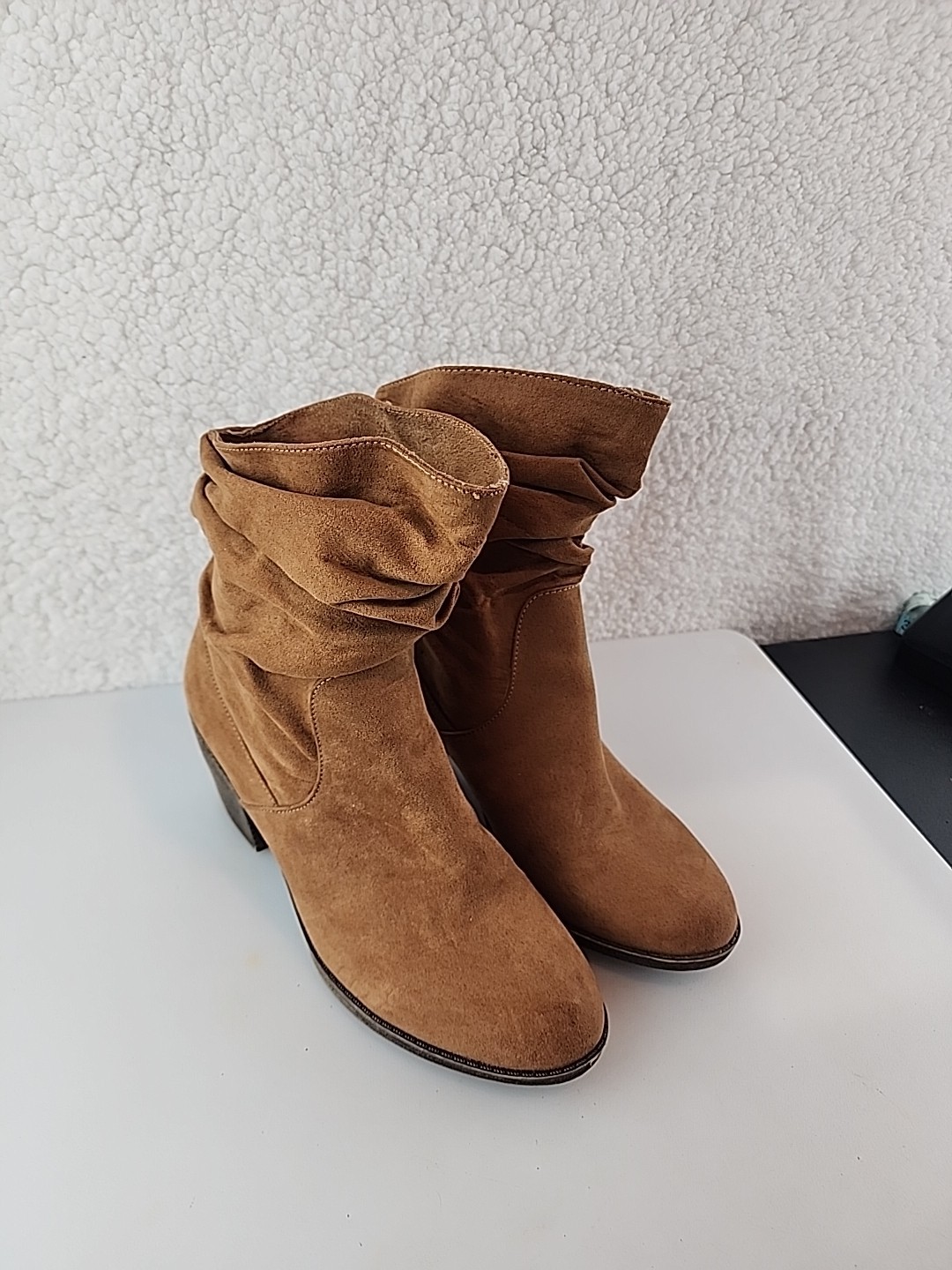 Rocketdog Wmn sz 7.5M Brown Faux Suede Textile Pull On Ankle Boots Booties