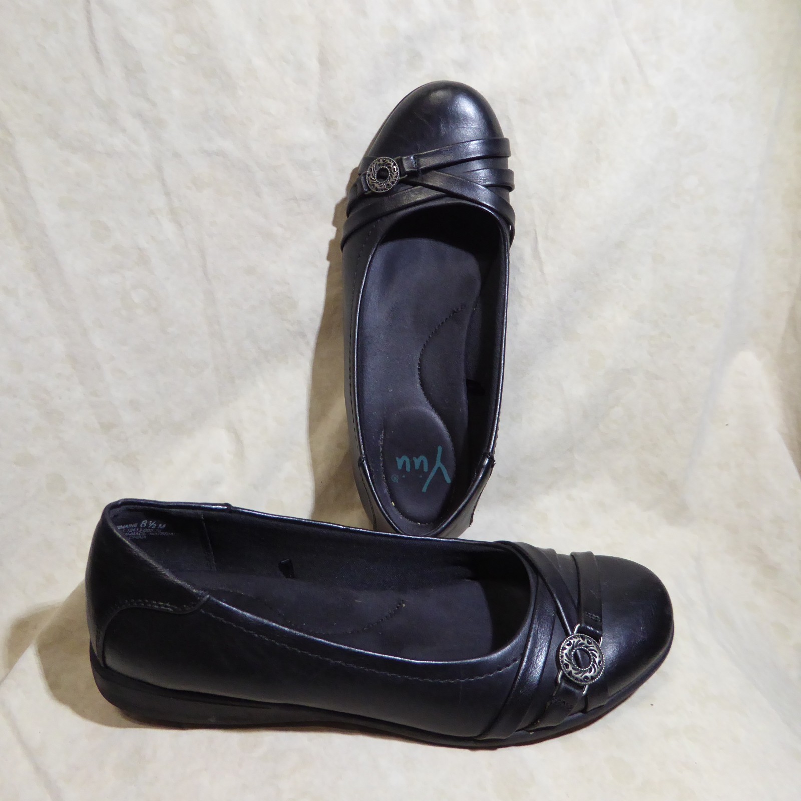 🩰 YUU Comfort Ballet Flats sz 8.5 M Black Leatherette; Triple X Strap Accents