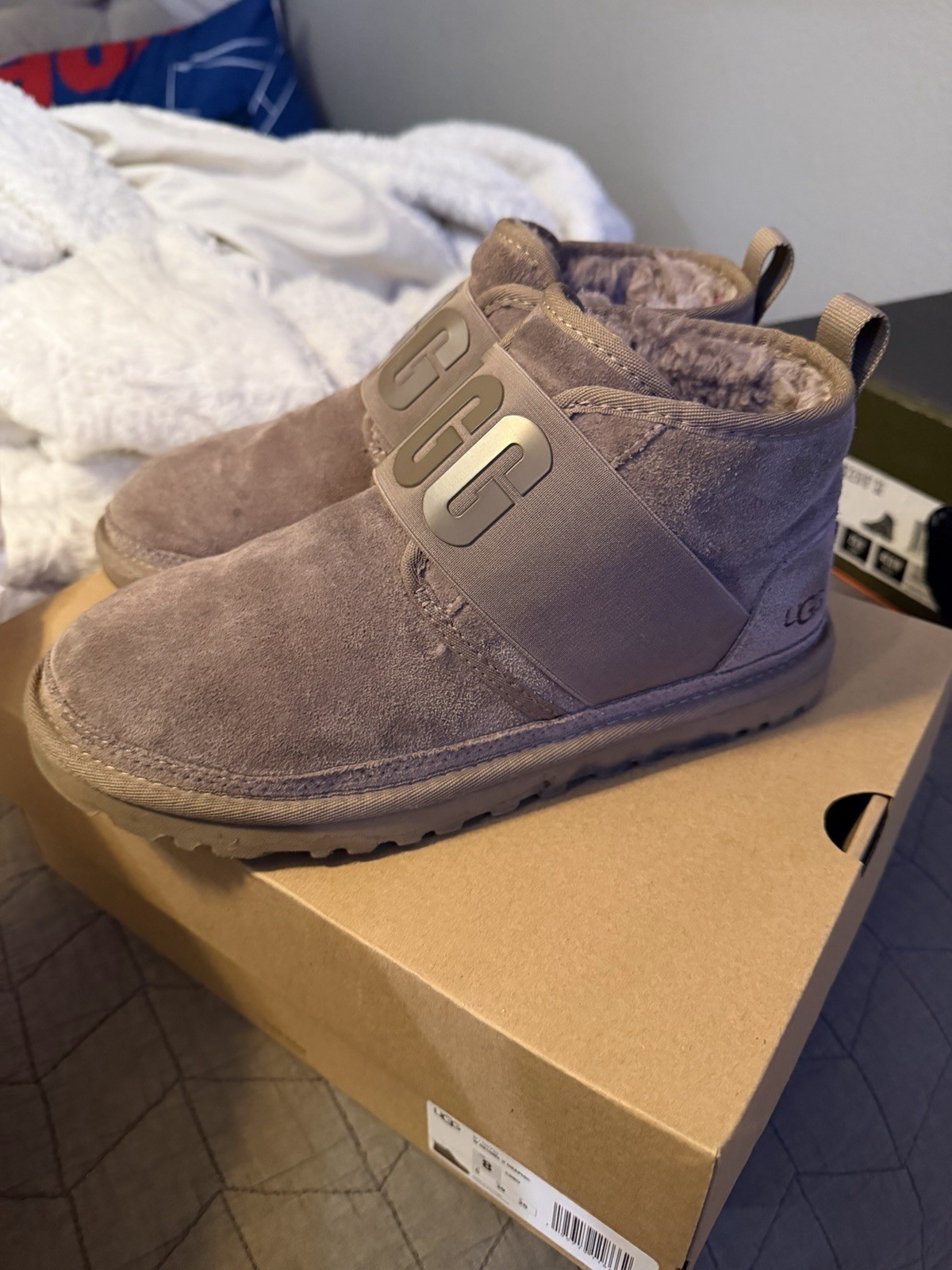 UGG Classic Mini Light purple Suede Shearling Lined Slip-On Ankle Bootie 8w