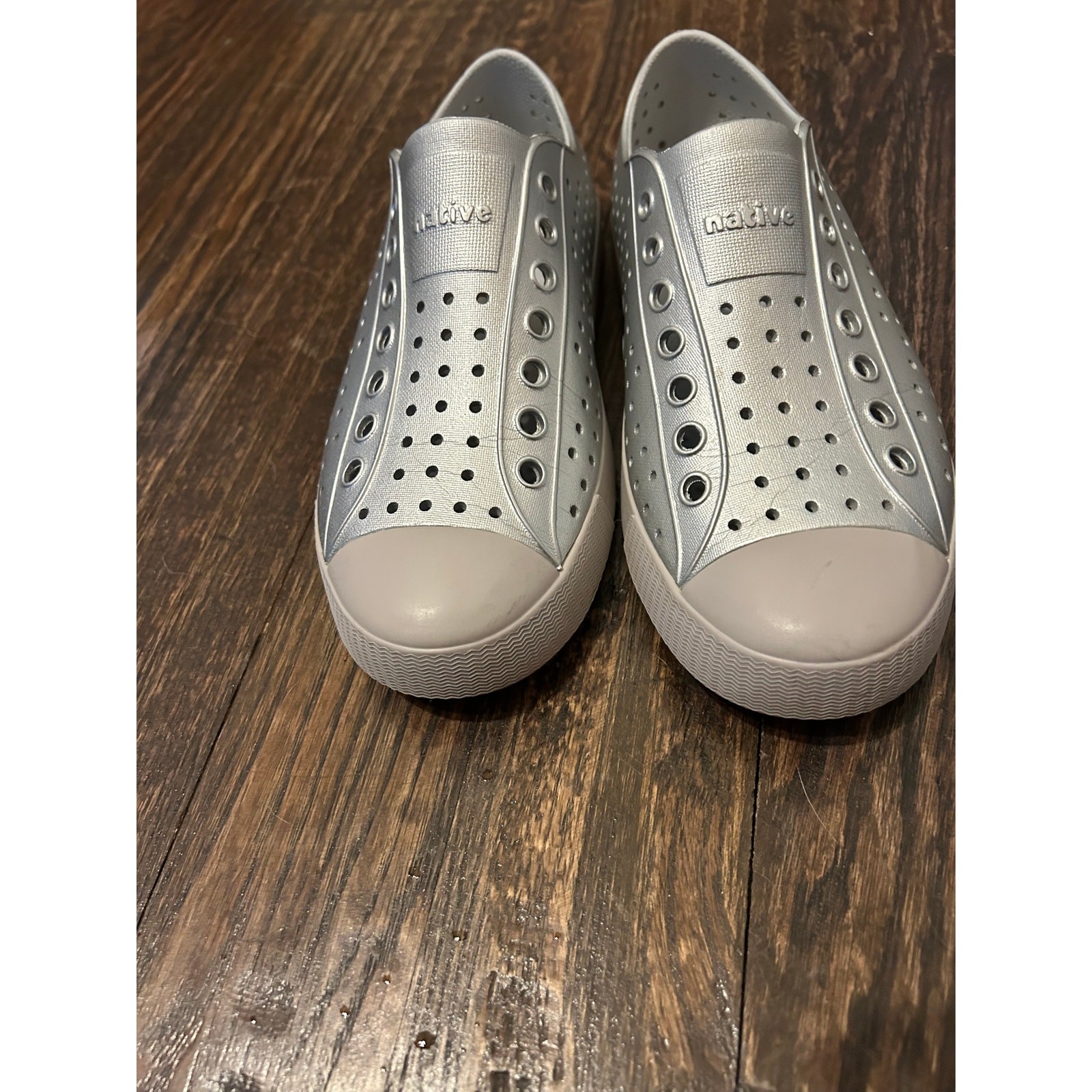 Native Silver Jefferson Size 8 Womens Water Shoe