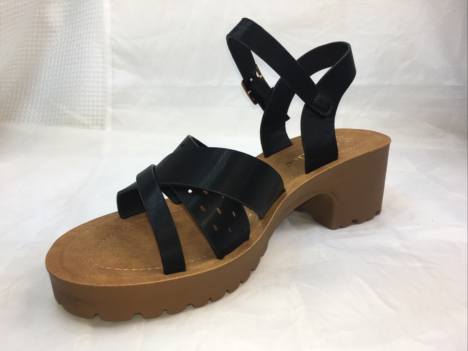 FOREVER-TALA Women PLATFORM Sandal Ankle Strap EYELET 2.5″ Mid-Chunky Block Heel