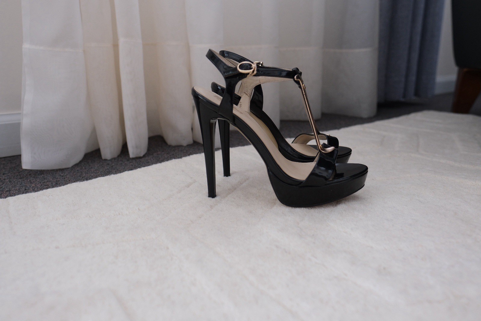 Tofa Platform Dress Sandals (Size 7)