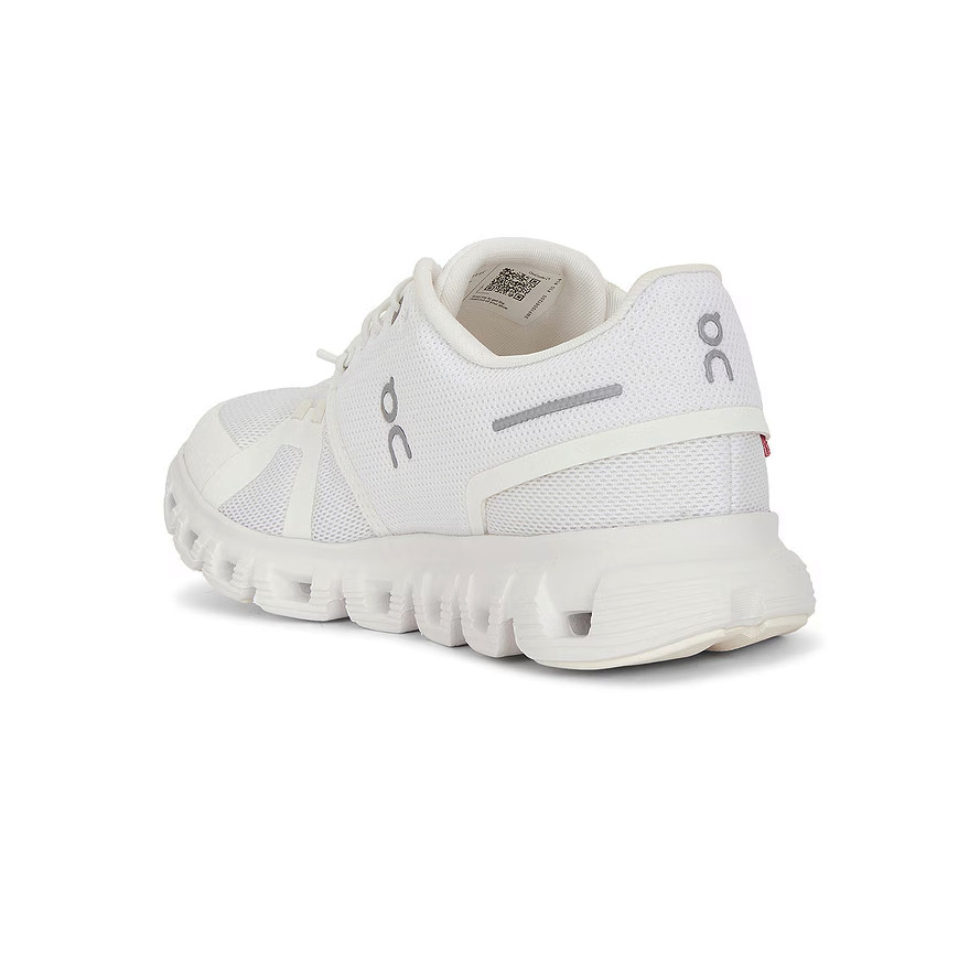 On Cloud 6 Sneakers White/White Women’s Running Shoes Size 6-9.5