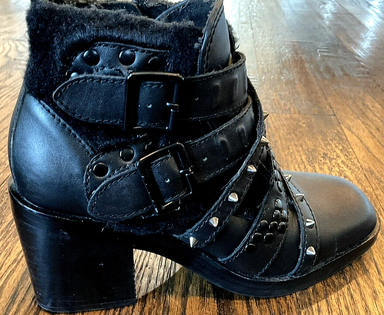 Kelsi Dagger Brooklyn Black Studded 3″ BlockHeel Ankle Boots Women’s US Size 6.5