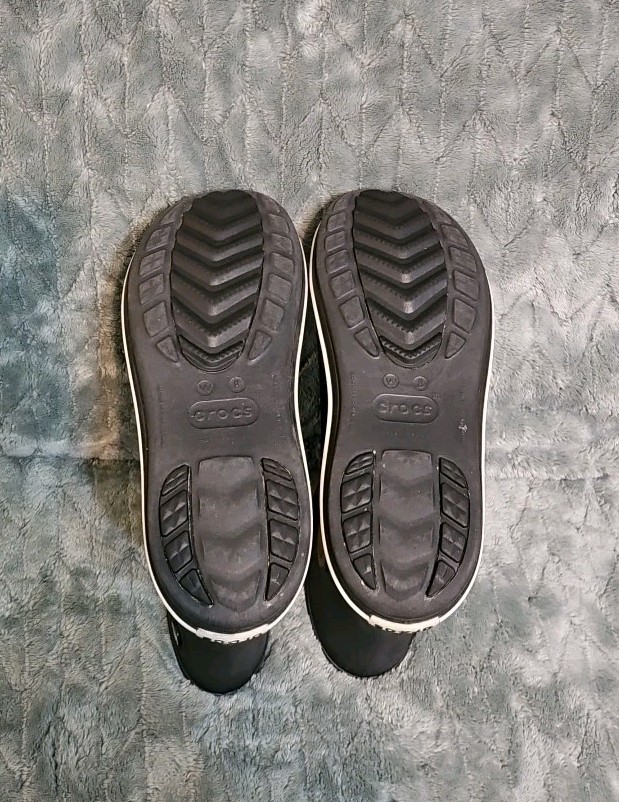 Crocs Jaunt Shorty Women’s Rain Boots Mud Black Rubber Waterproof Size 8