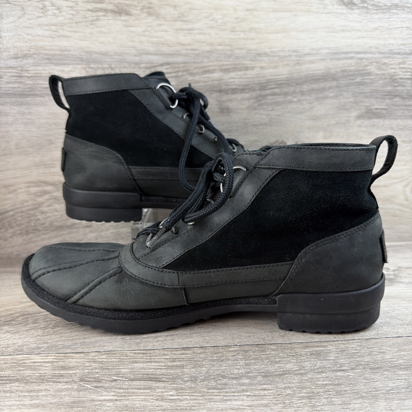 Ugg Women Heather Waterproof Leather Ankle Boot Sz 9.5Wool Lined 1095156 Lace Up